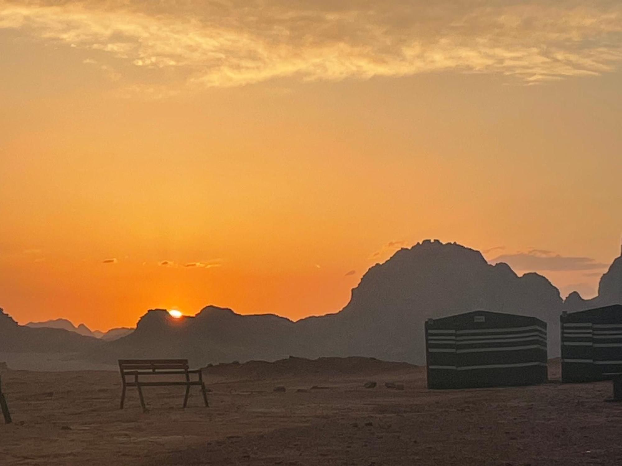 Bedouin Bunch Camp Hotel Wadi Rum Exterior photo