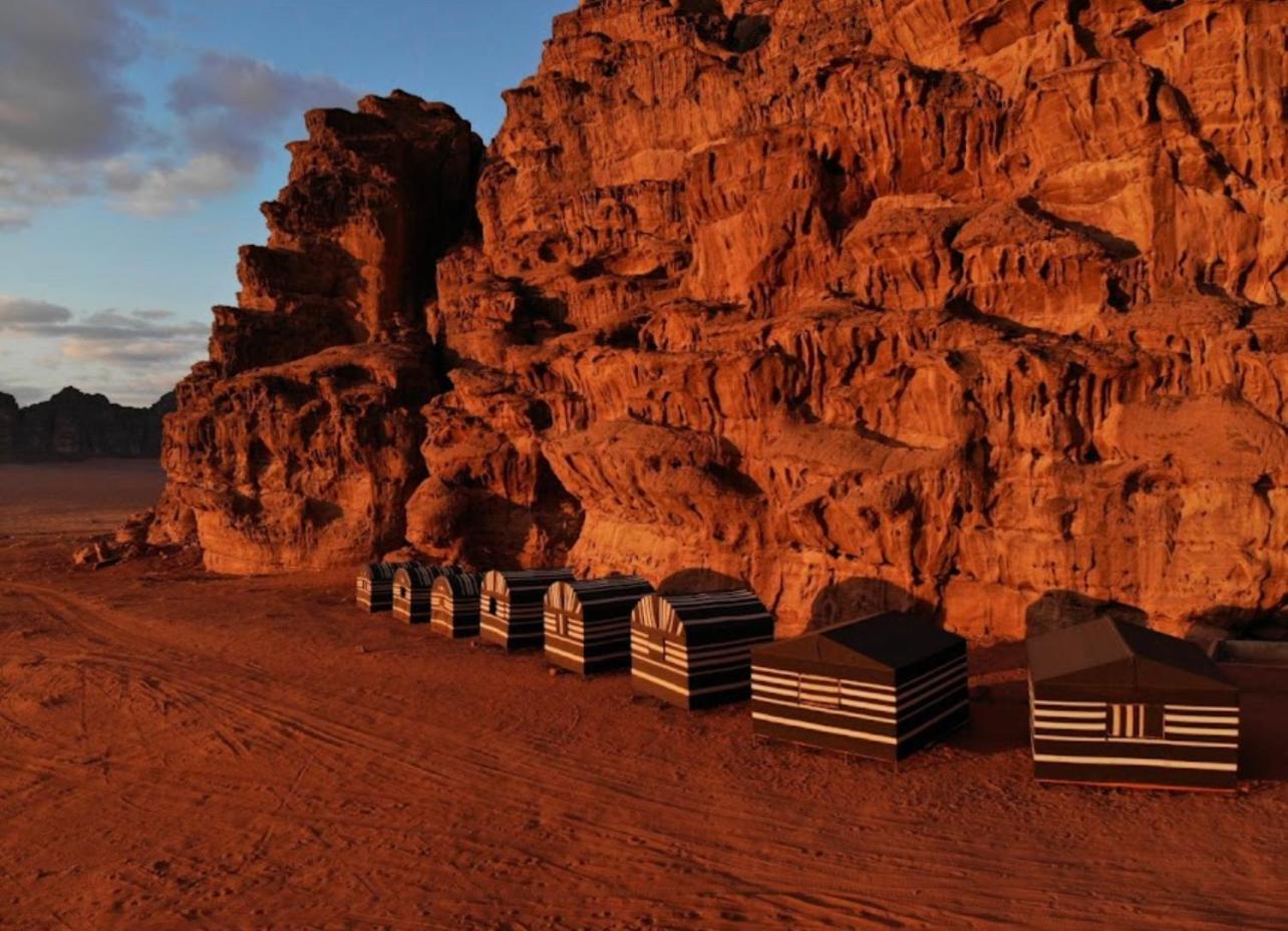 Bedouin Bunch Camp Hotel Wadi Rum Exterior photo