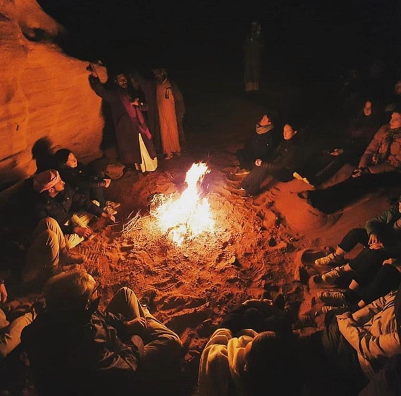 Bedouin Bunch Camp Hotel Wadi Rum Exterior photo